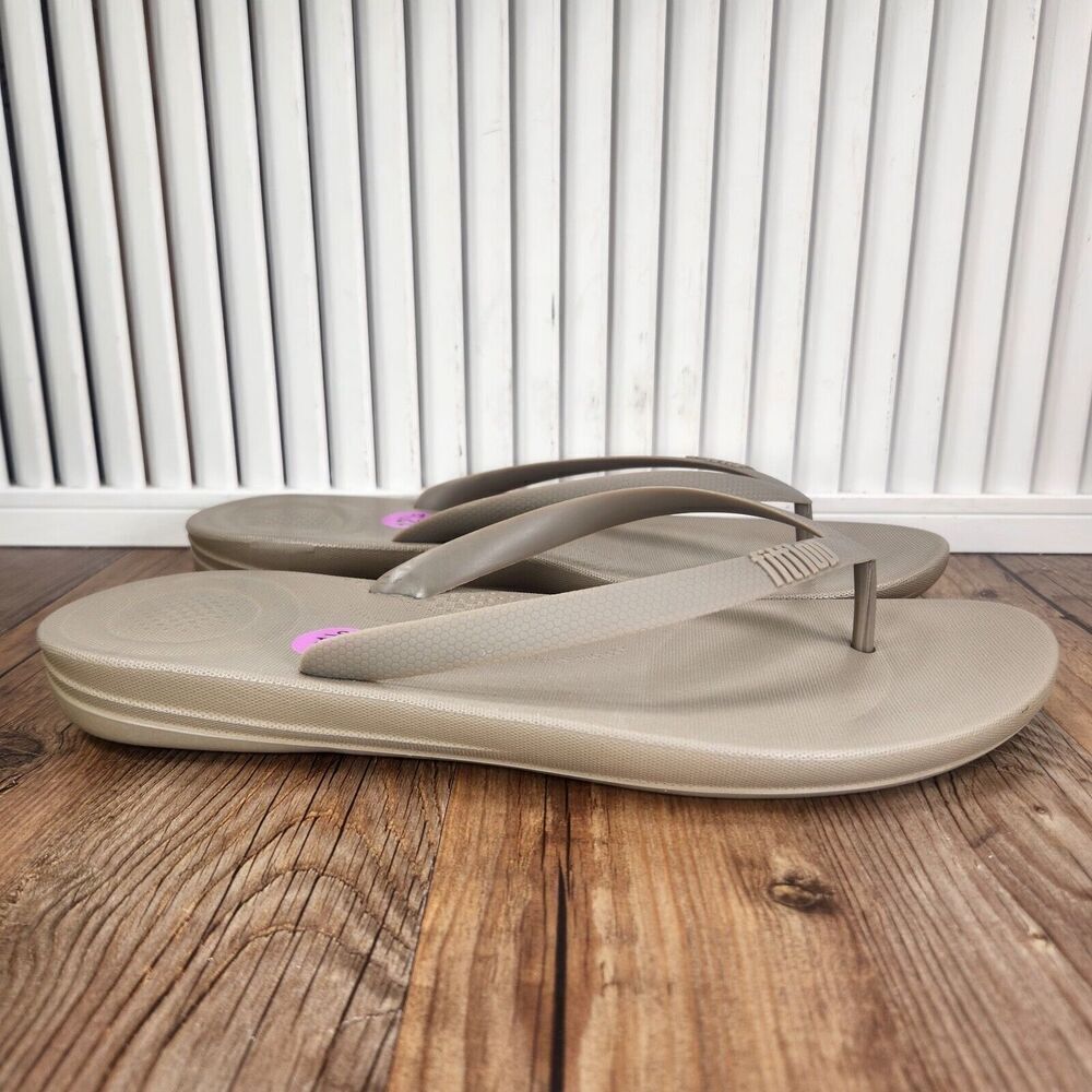 FitFlop IQushion Ergonomic Flip Flops Men 12.5 Grey Timberwolf Beach Sandals NEW